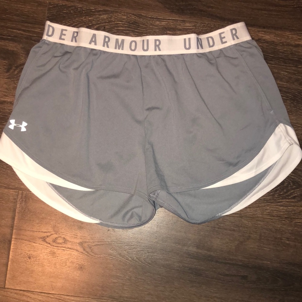 Under Armour play up shorts. Size xxl.